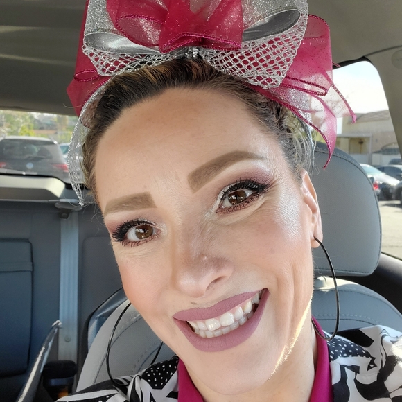 Meet your Posher, Misty - Picture 2 of 4